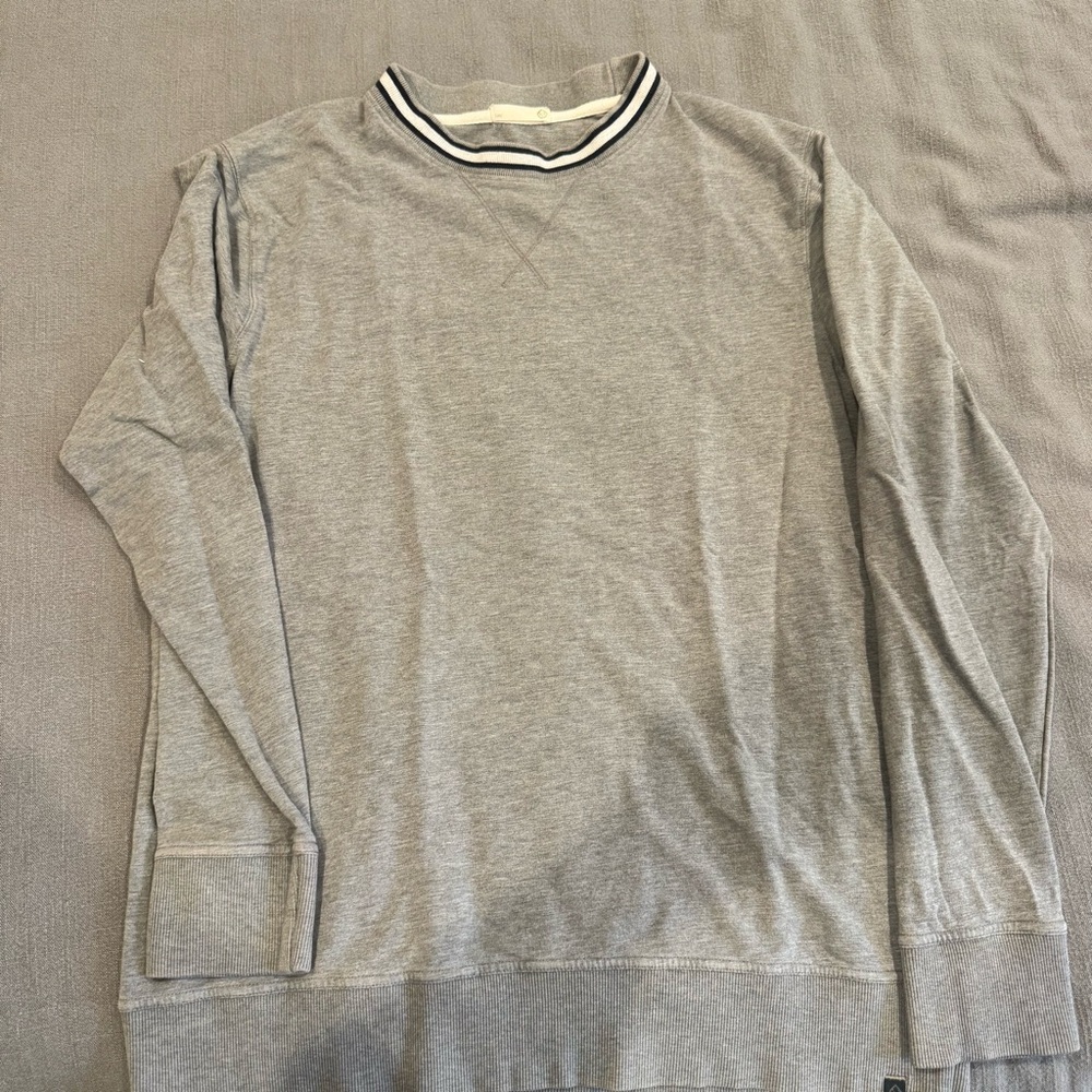 Tasc Performance Gray Crew Neck Men's Sweater